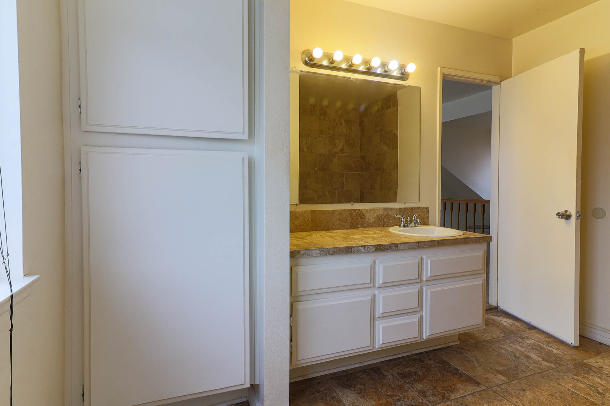 Sunnyridge master bathroom photo