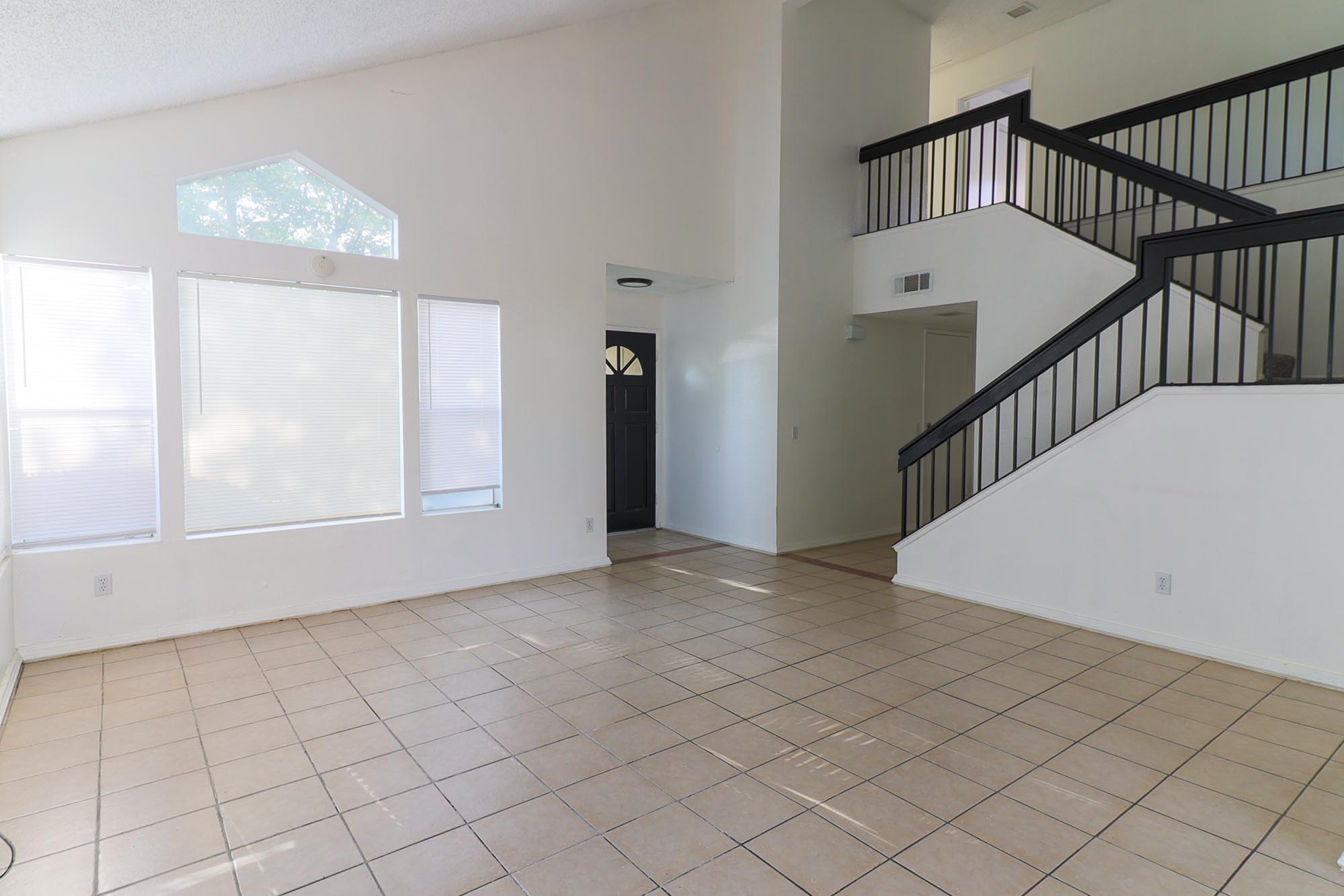 Silverleaf formal living room and entry photo