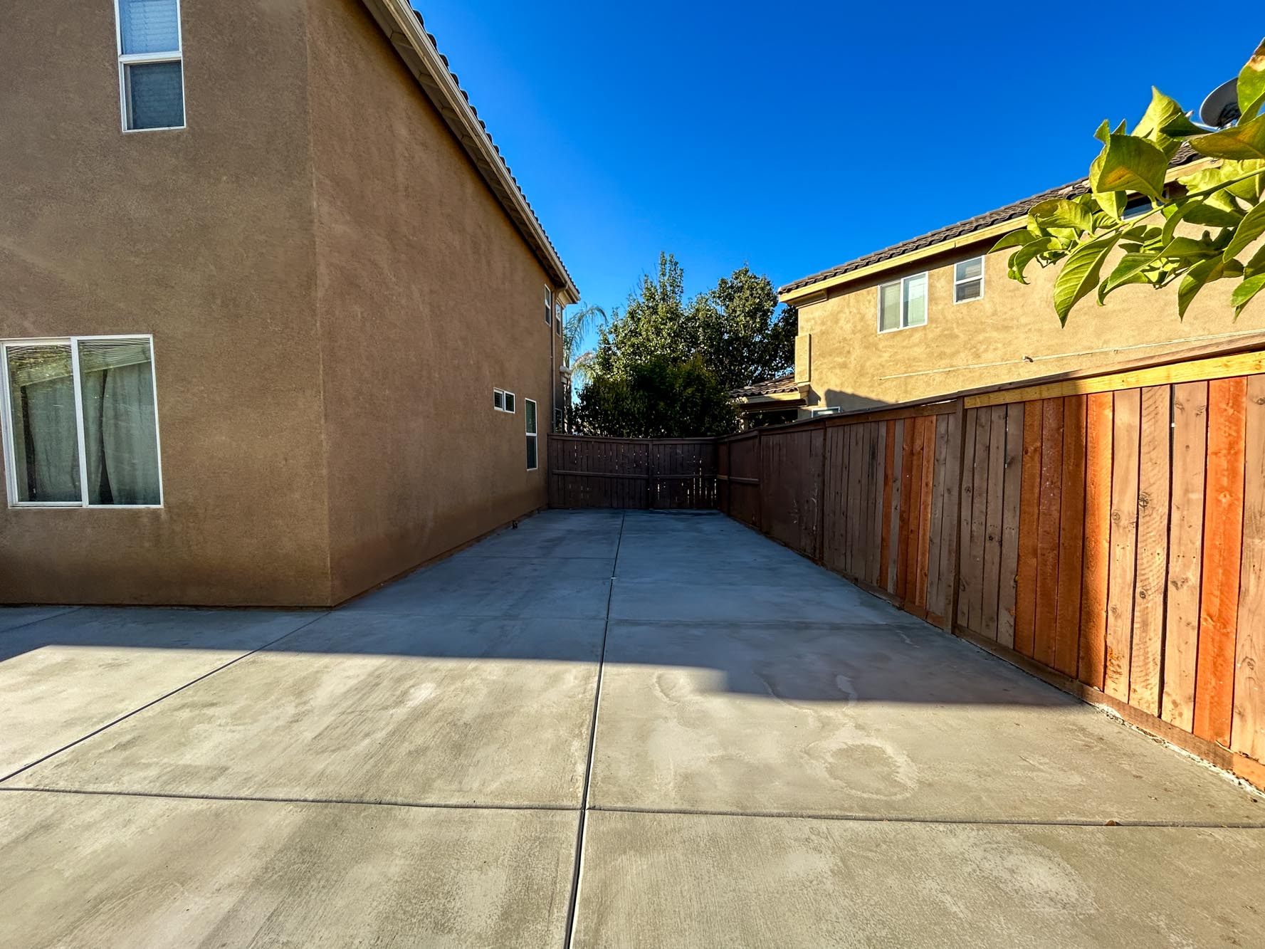 Pasture side yard photo