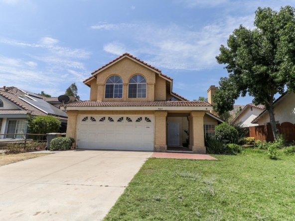 Sycamore Canyon front of home photo