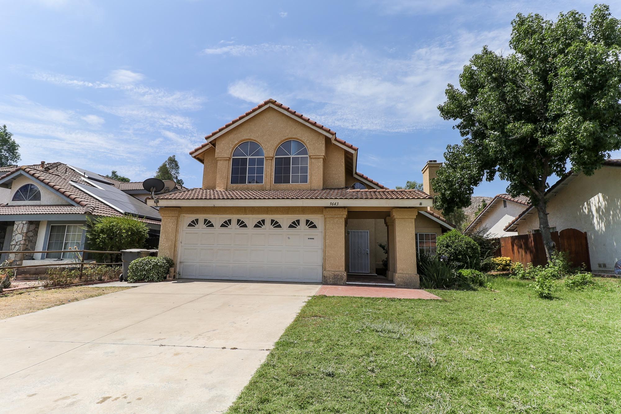 Sycamore Canyon front of home photo