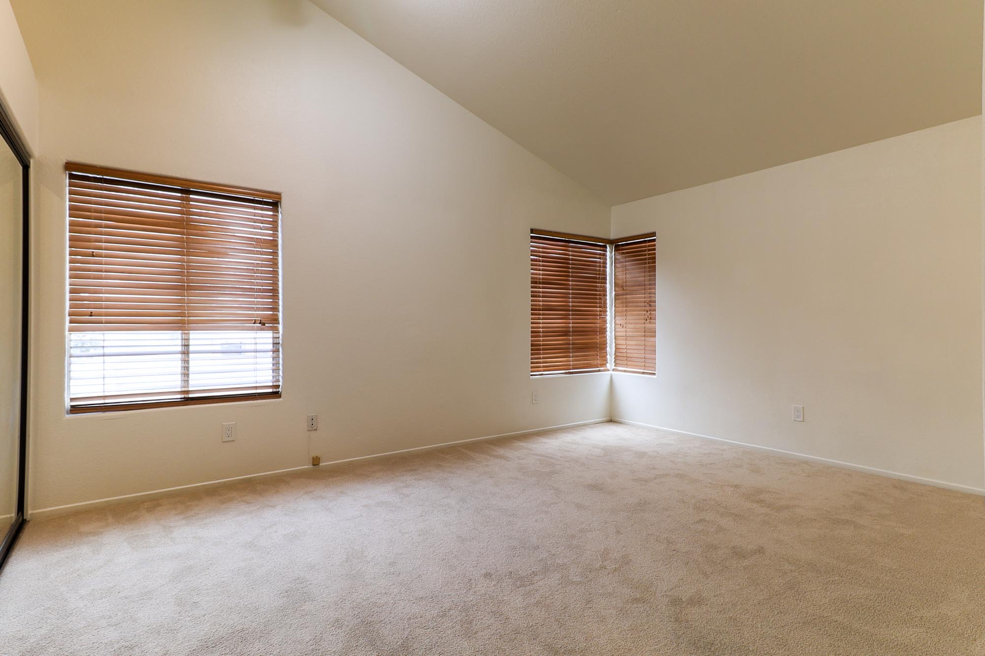 War Cloud master bedroom photo