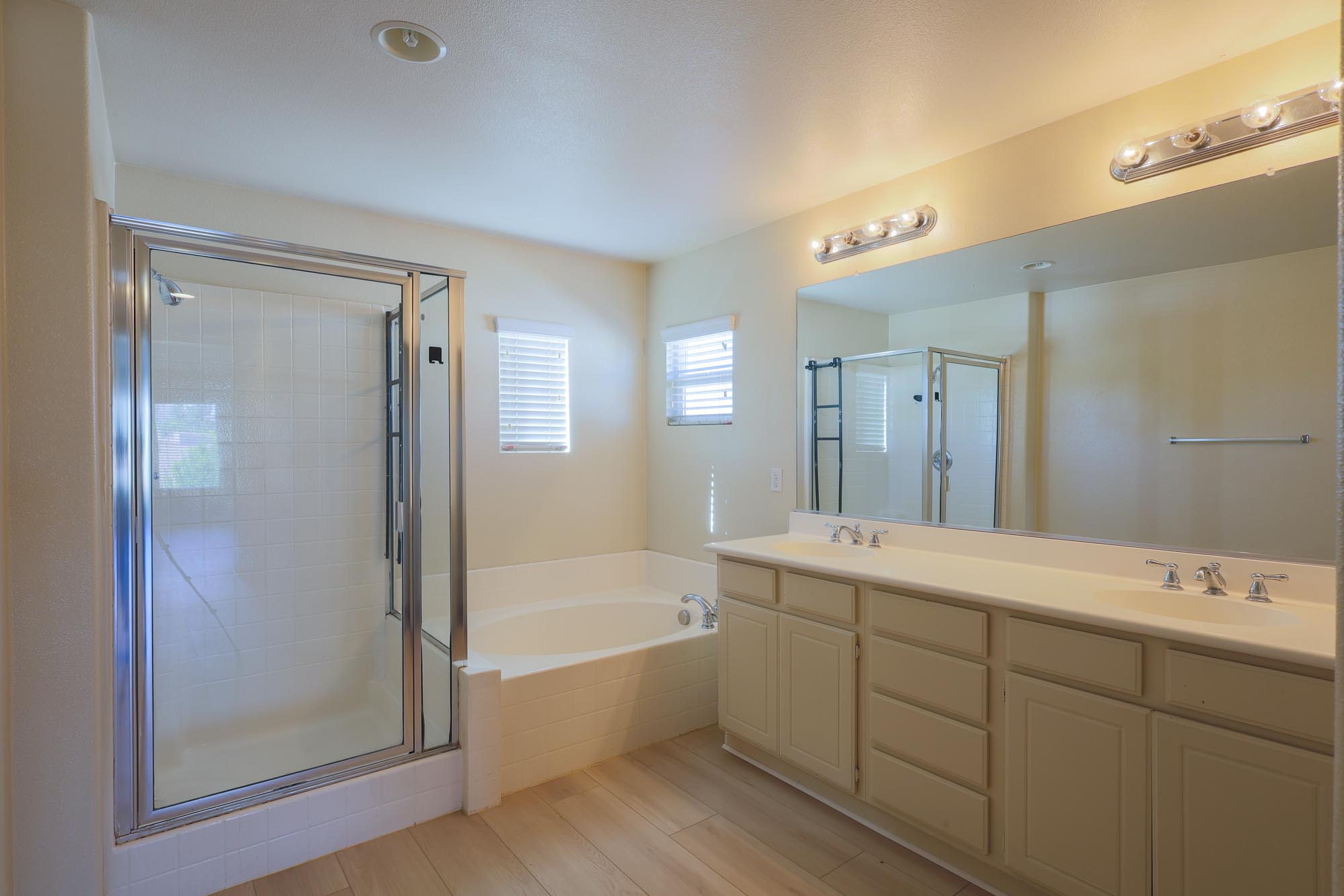 Chipman Hill master bathroom photo