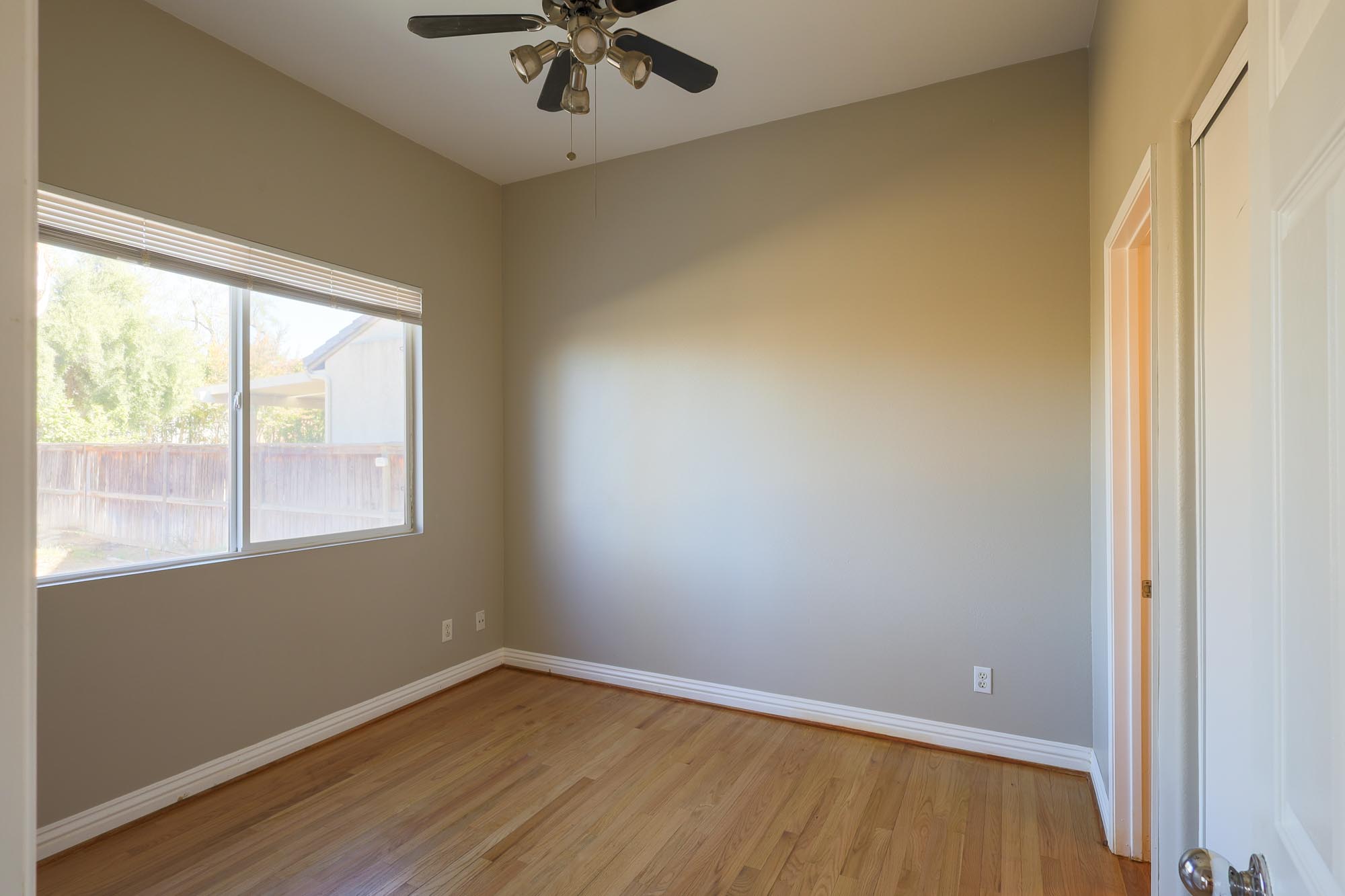 Brianwood downstairs bedroom photo