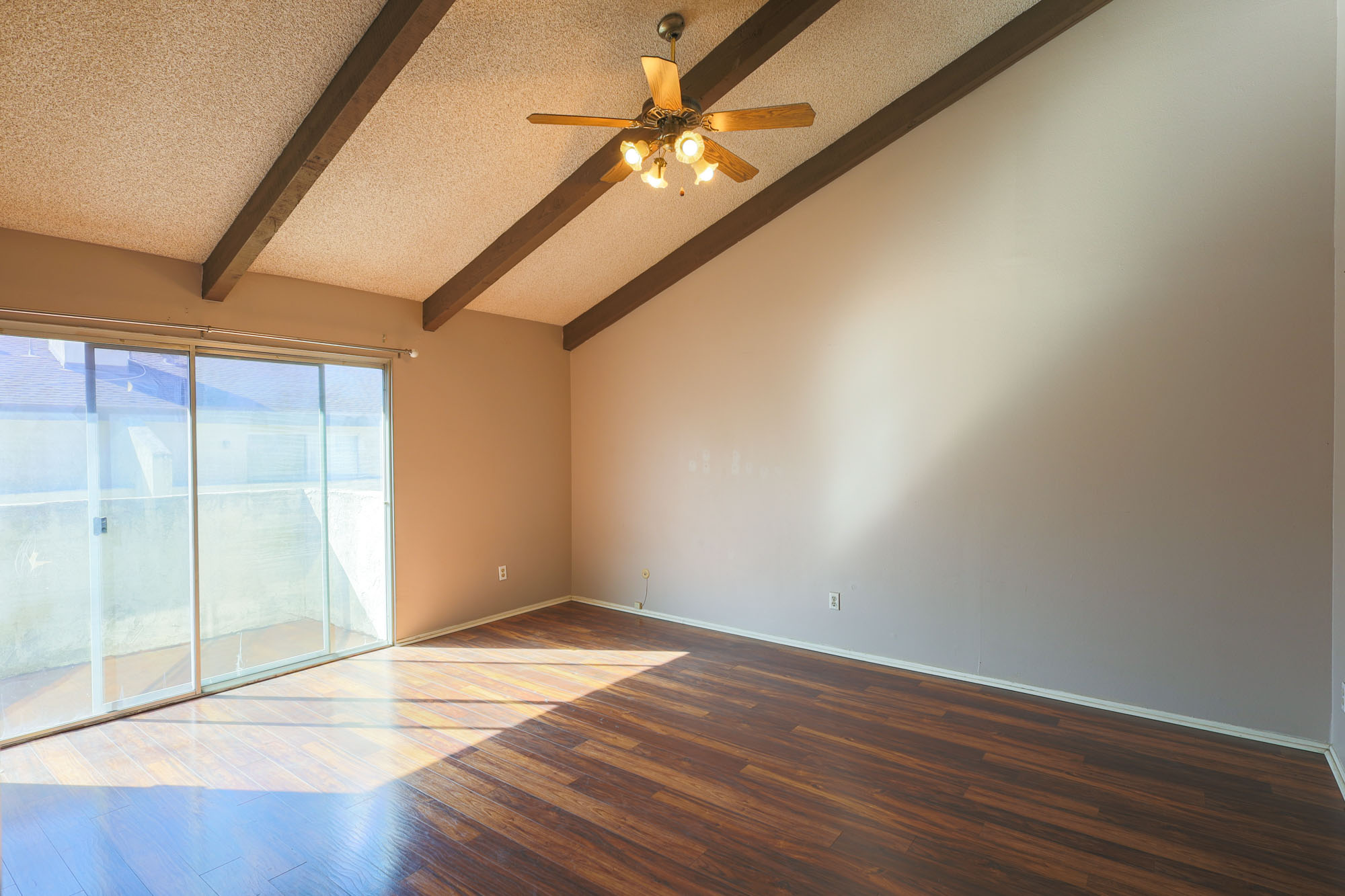 Mohave upstairs bedroom photo