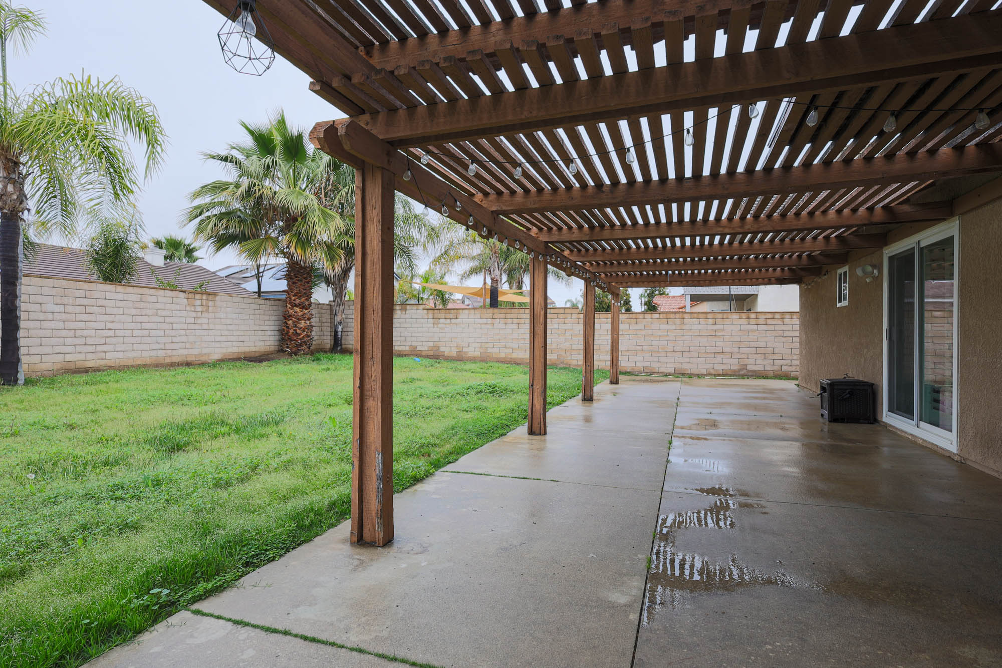 Saint George backyard photo