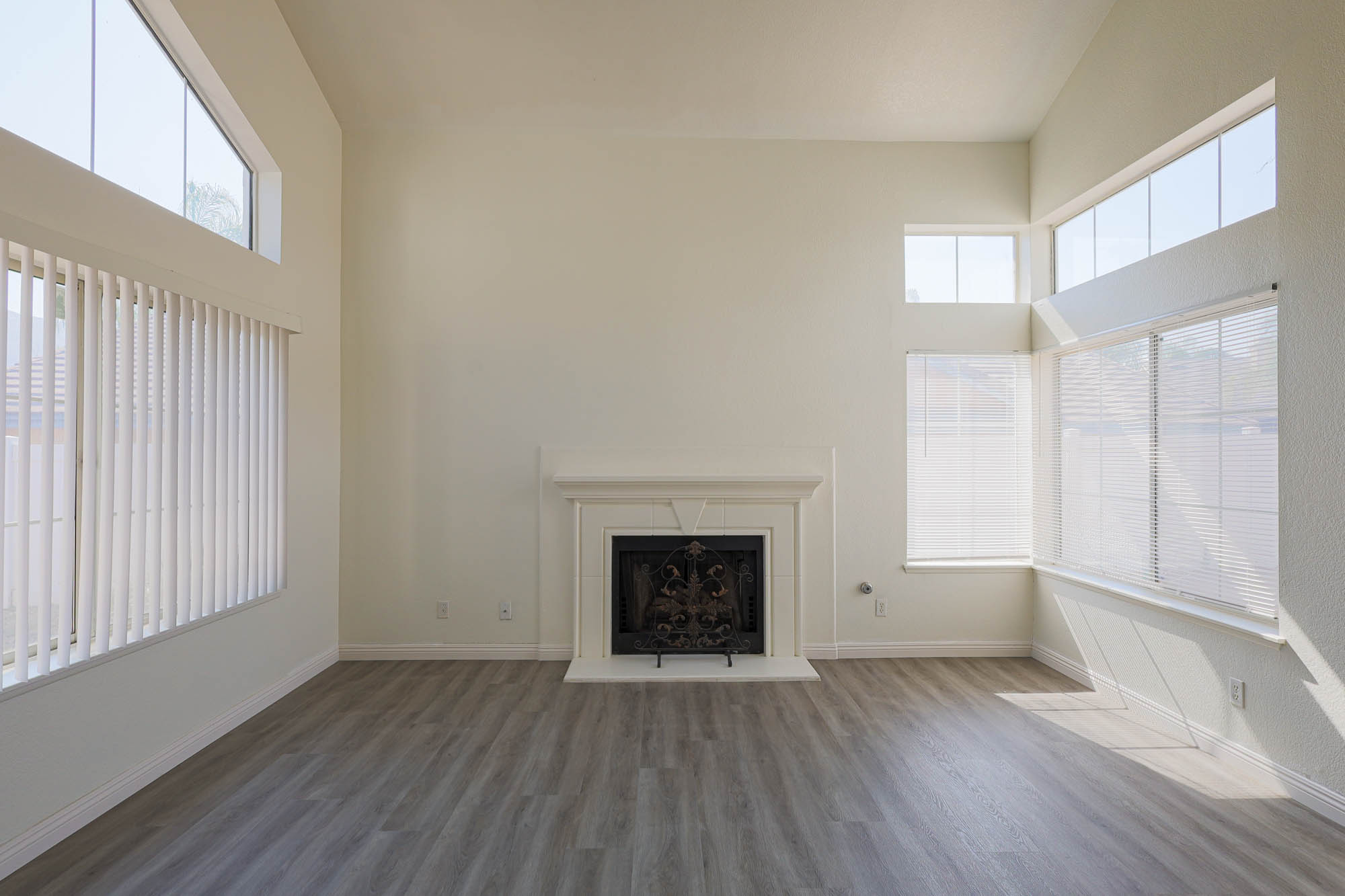 Moralia formal living room with fireplace photo