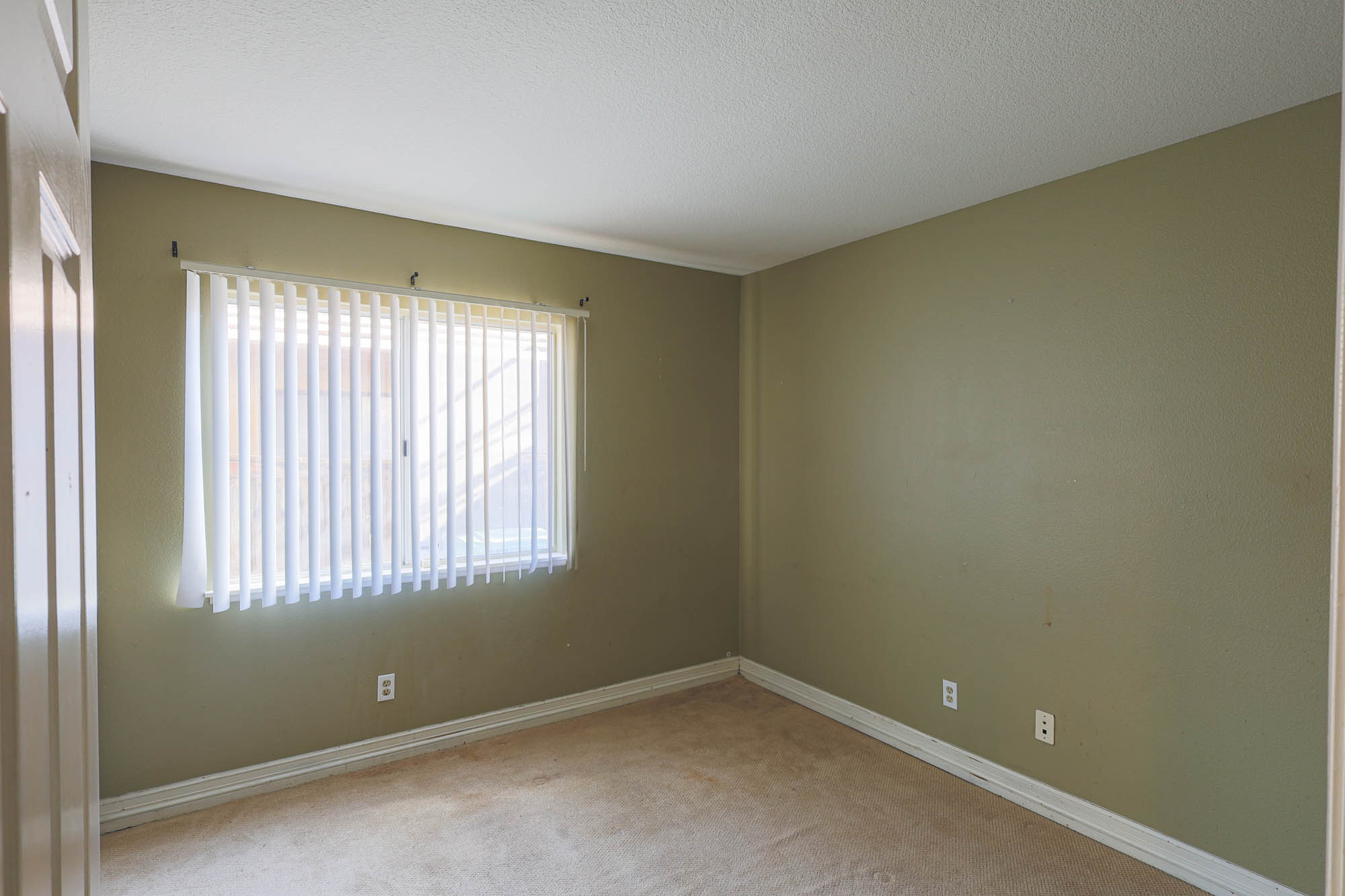 Ridgefield downstairs bedroom photo