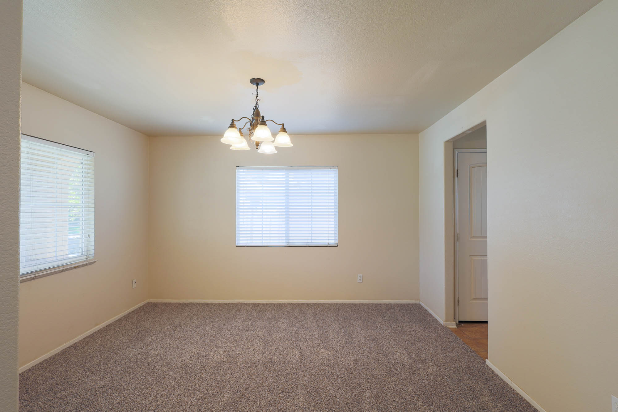 Candelaria dining room photo