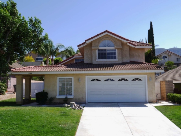 Skyview front of home photo